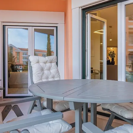 Deluxe 2Bdr Apartment In Carcavelos By Lovelystay Exterior photo
