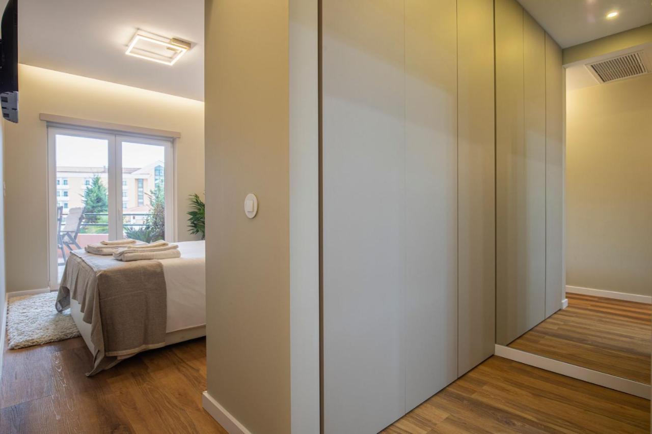 Deluxe 2bdr In Carcavelos By Lovelystay * Carcavelos (Lisbon)