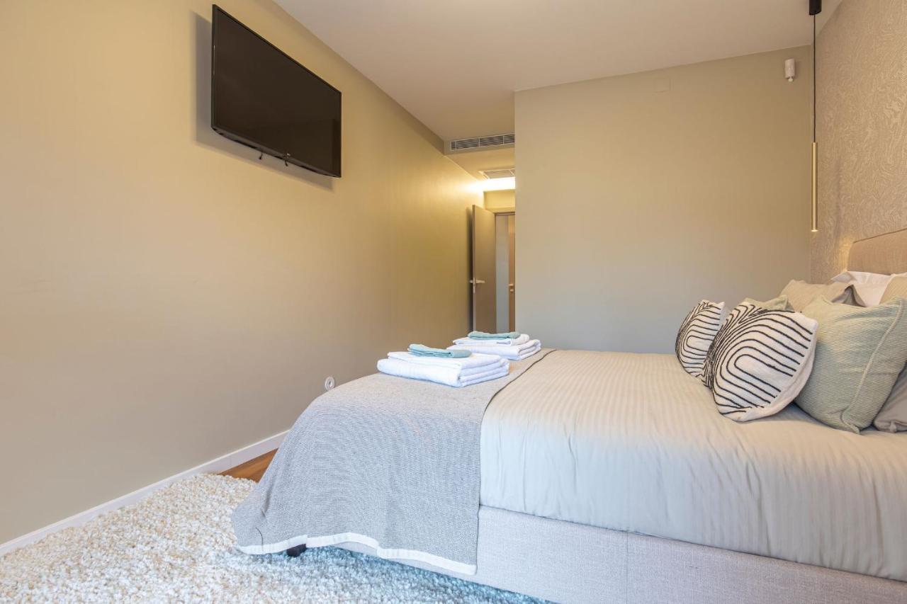 Apartment Deluxe 2bdr In Carcavelos By Lovelystay