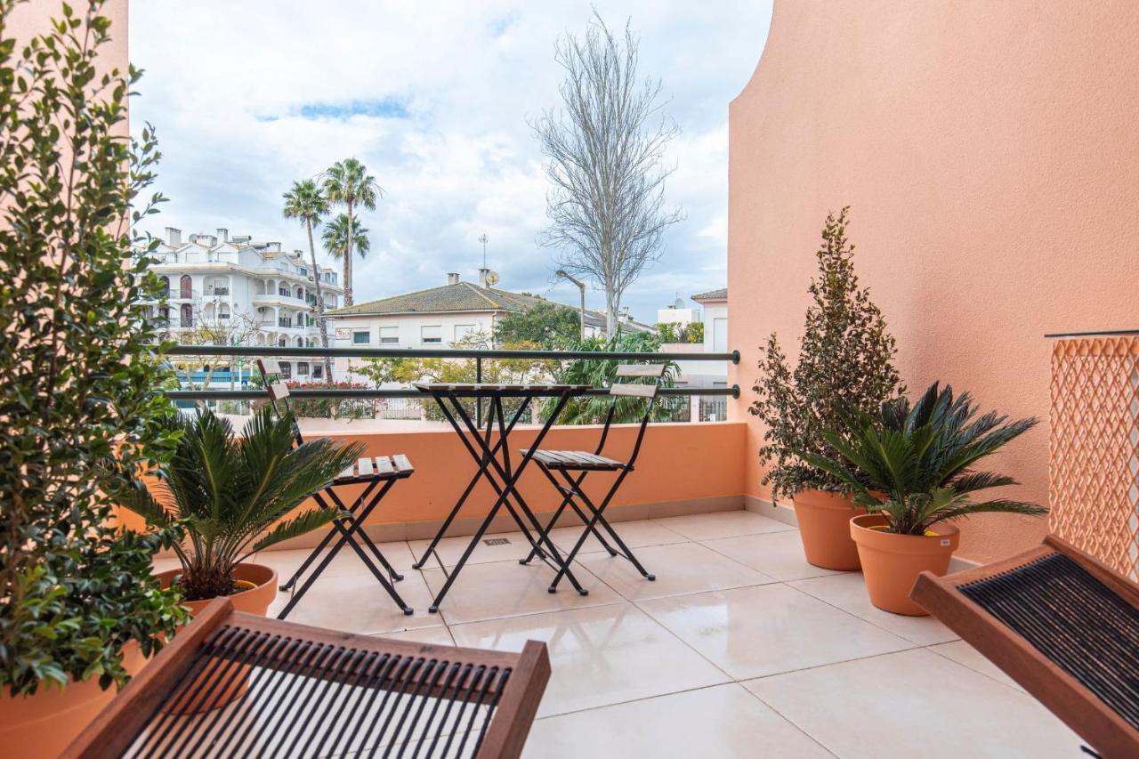 Deluxe 2bdr In Carcavelos By Lovelystay Apartment *