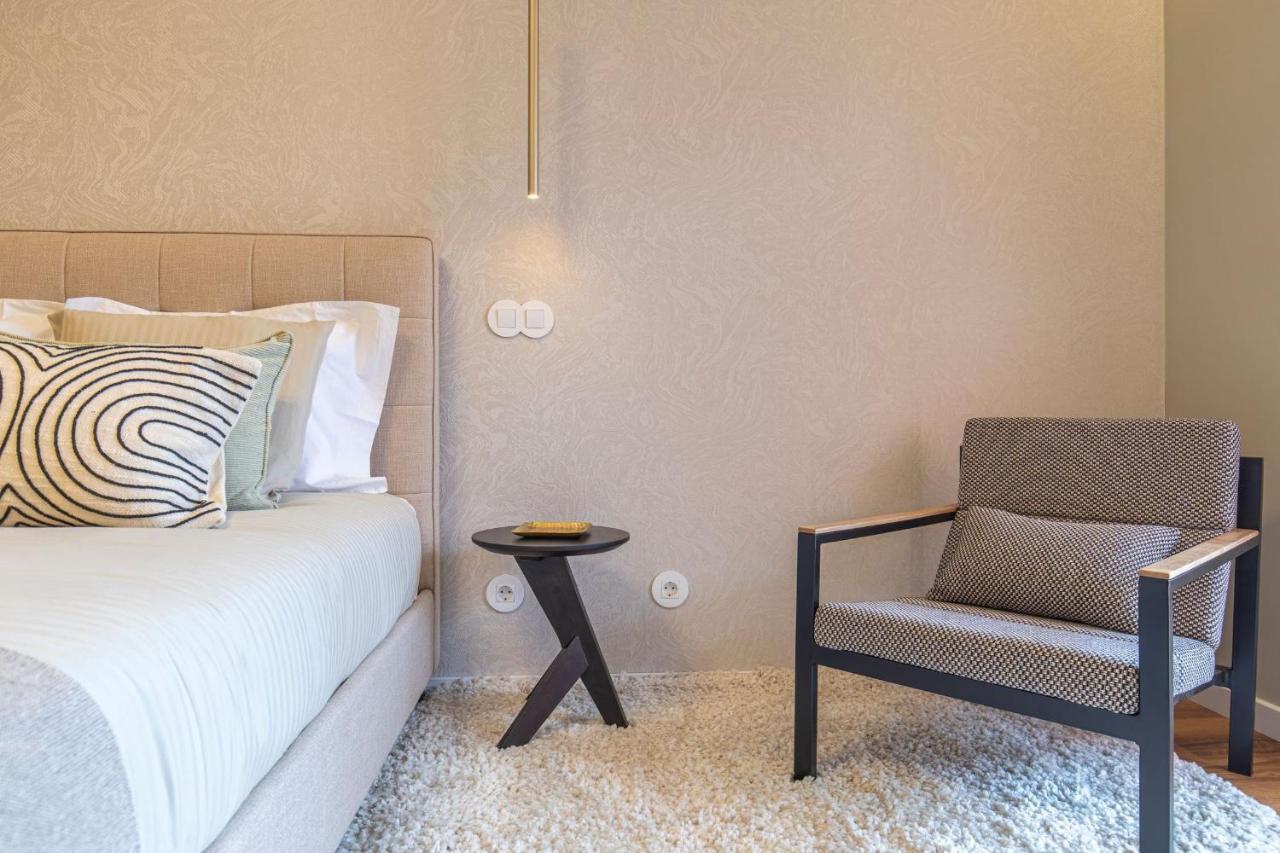 Deluxe 2bdr In Carcavelos By Lovelystay Apartment