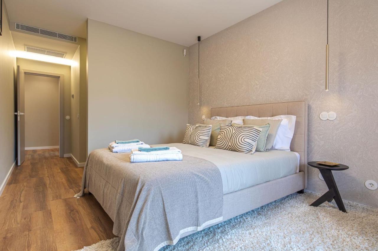 Deluxe 2bdr In Carcavelos By Lovelystay * Carcavelos (Lisbon)