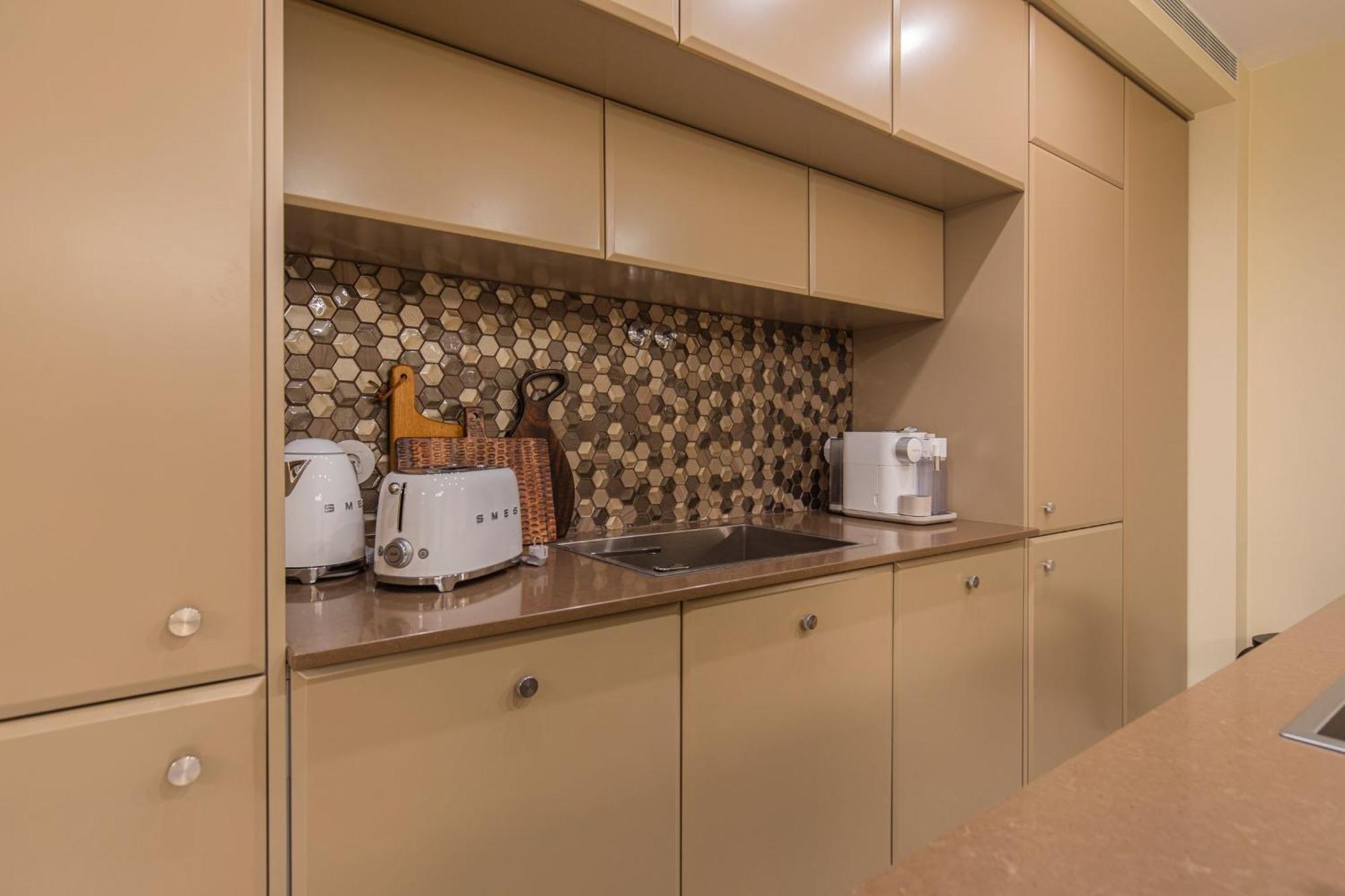 Deluxe 2bdr In Carcavelos By Lovelystay Carcavelos (Lisbon)